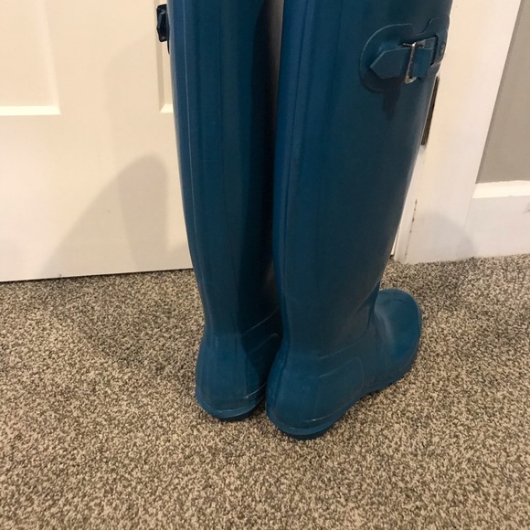 Blue Hunter boots - Picture 2 of 6